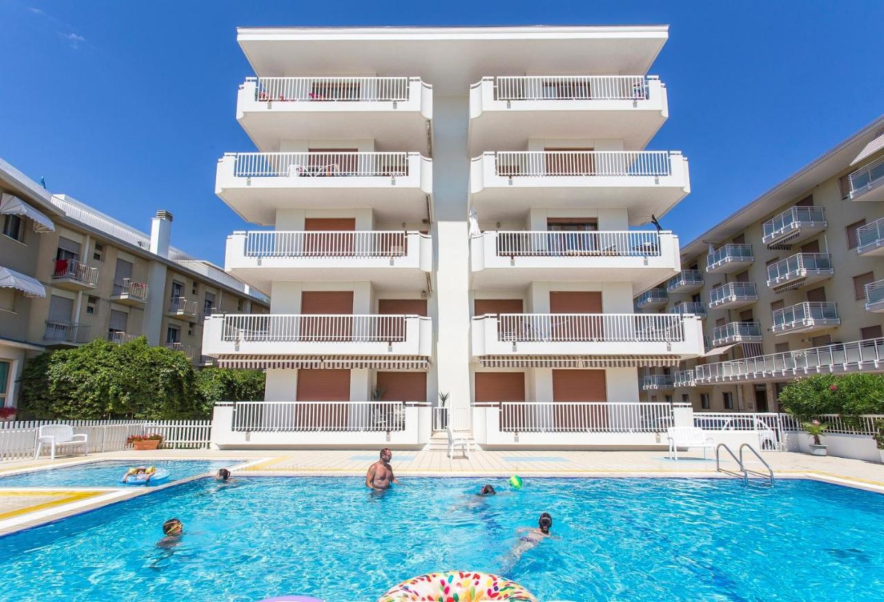 Nautilus Apartment *